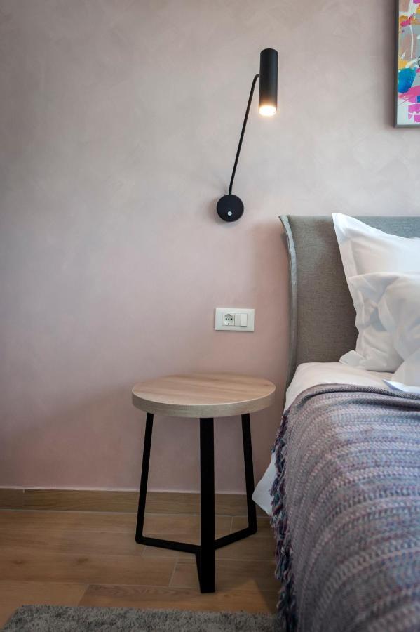 Luxury Residence Levante Ровин Екстериор снимка