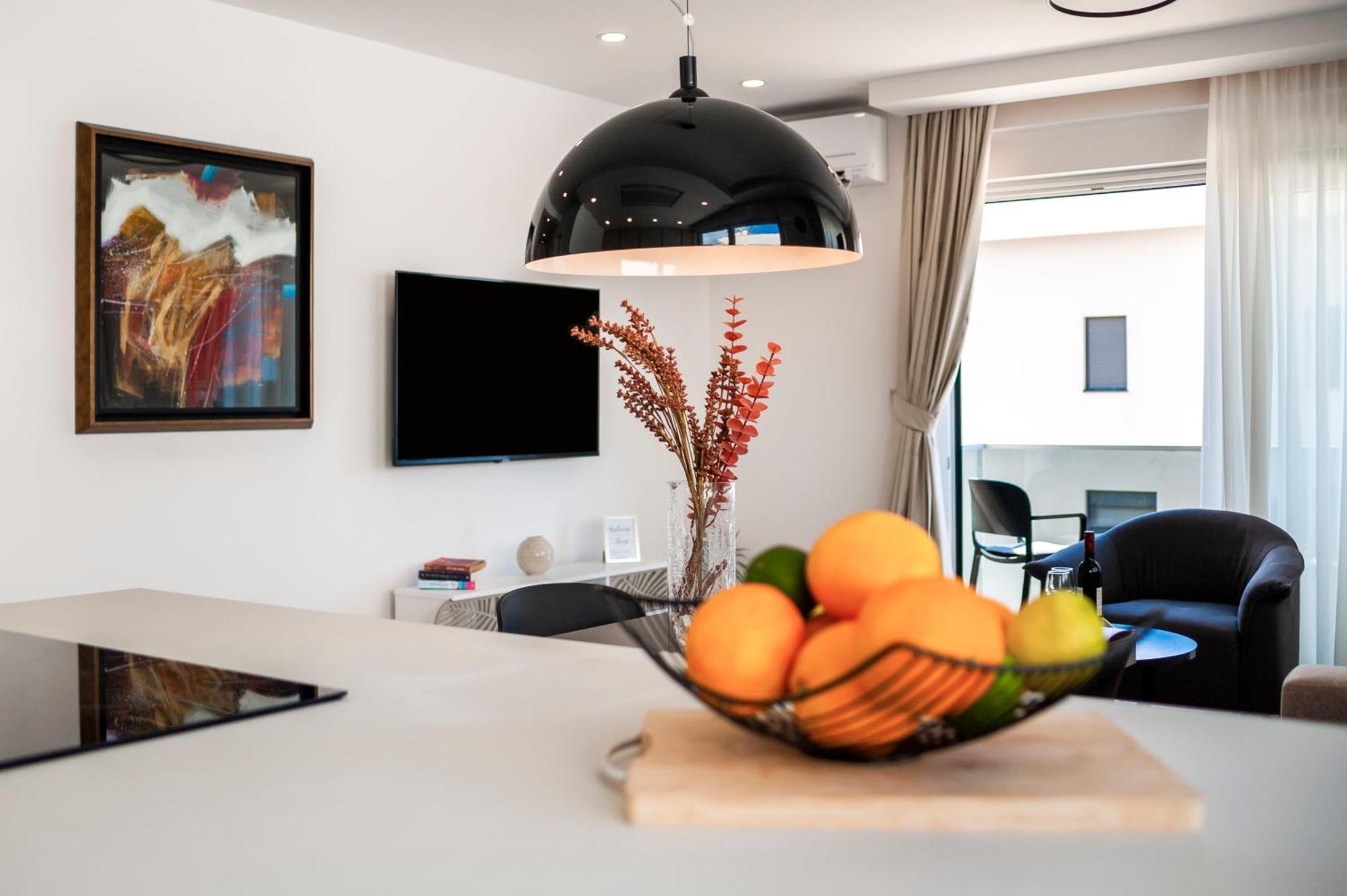 Luxury Residence Levante Ровин Екстериор снимка