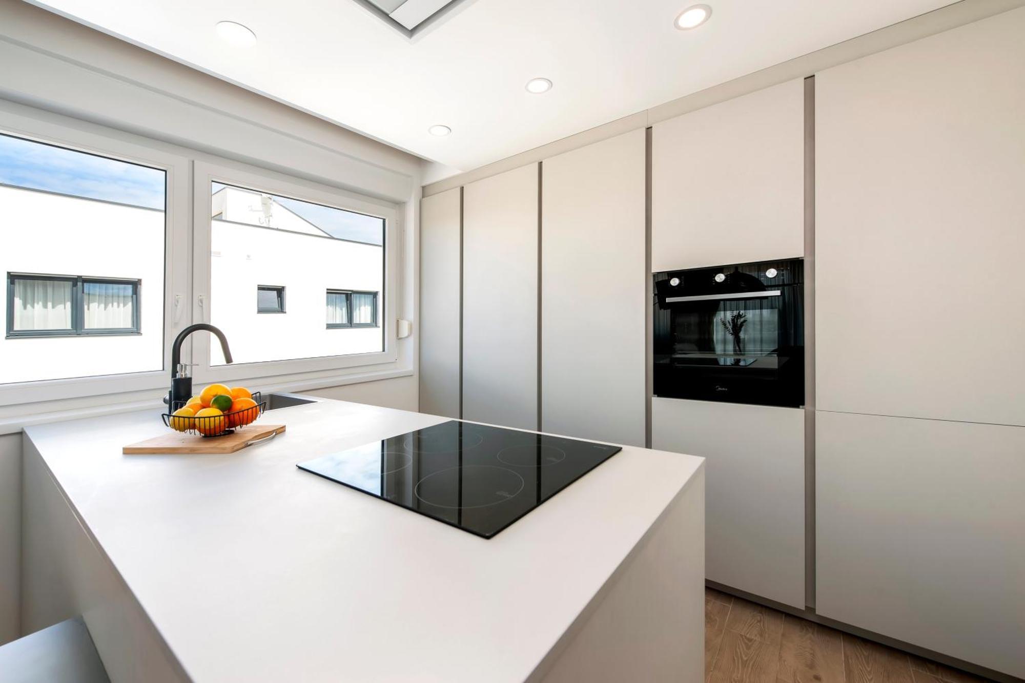 Luxury Residence Levante Ровин Екстериор снимка